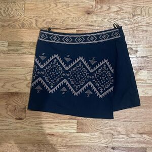 blu pepper navy skirt size small